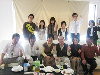 2009.4.19のモミカフェの風景