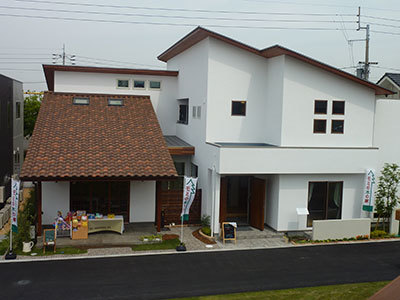 松山市の松前デッキ展示場