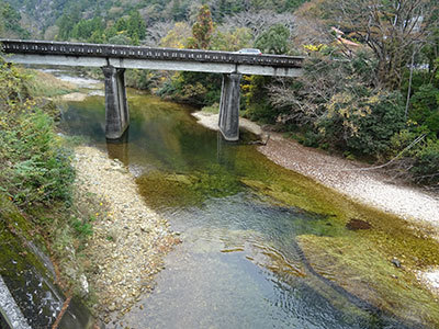 板敷川